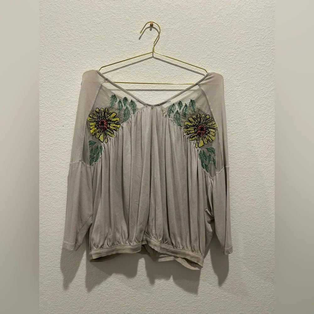 Free People Gotta Love It embroidered gray cotton linen Cream Embellished Blouse - Picture 8 of 8